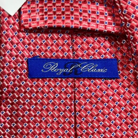 NWT Royal Classic Men’s Red White Check 100% Silk Necktie 59″ × 3.5″ Designer - Picture 3 of 9